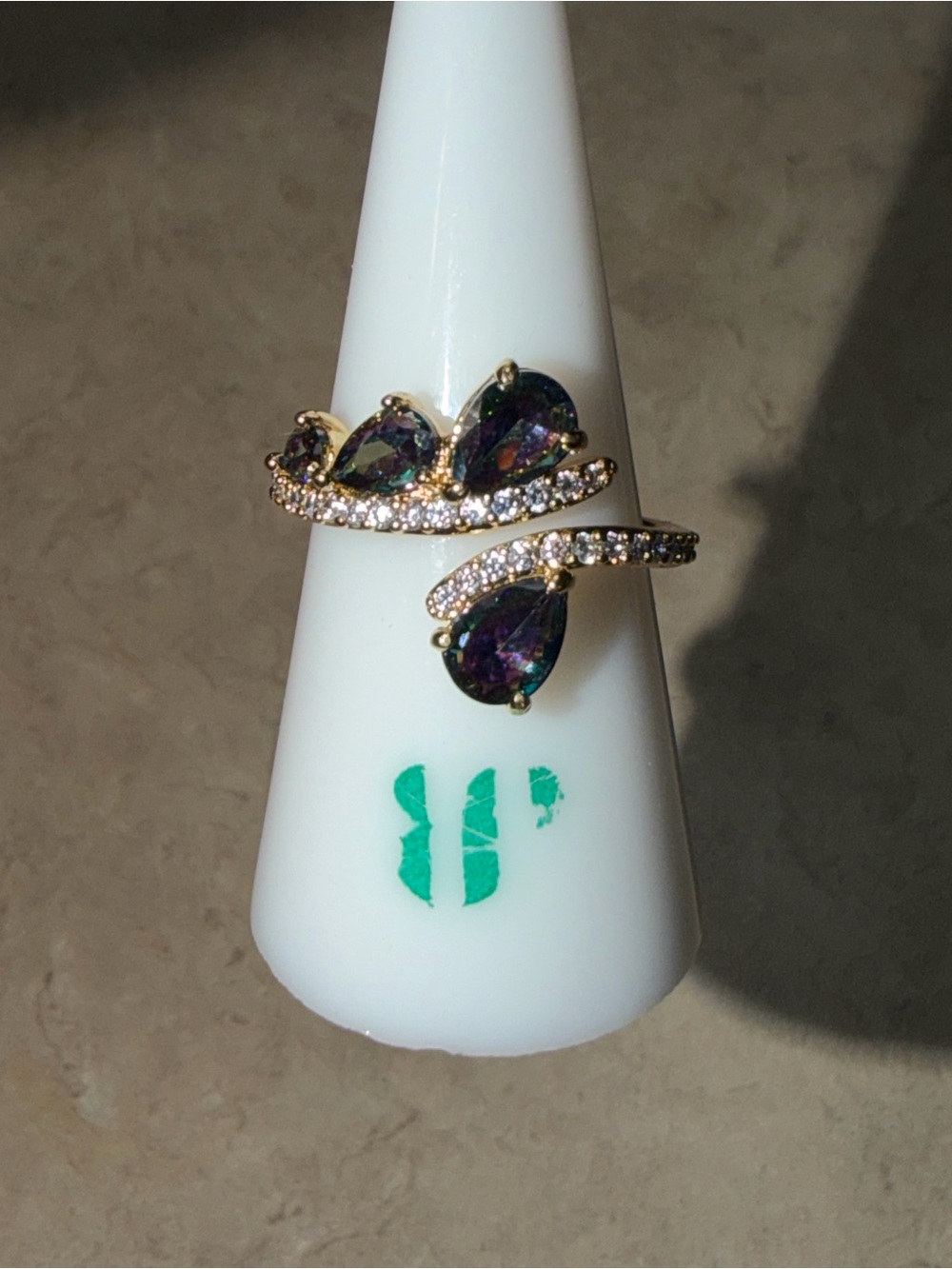 Bomb Party Size 8 Ring Alexandrite on Gold No Bag